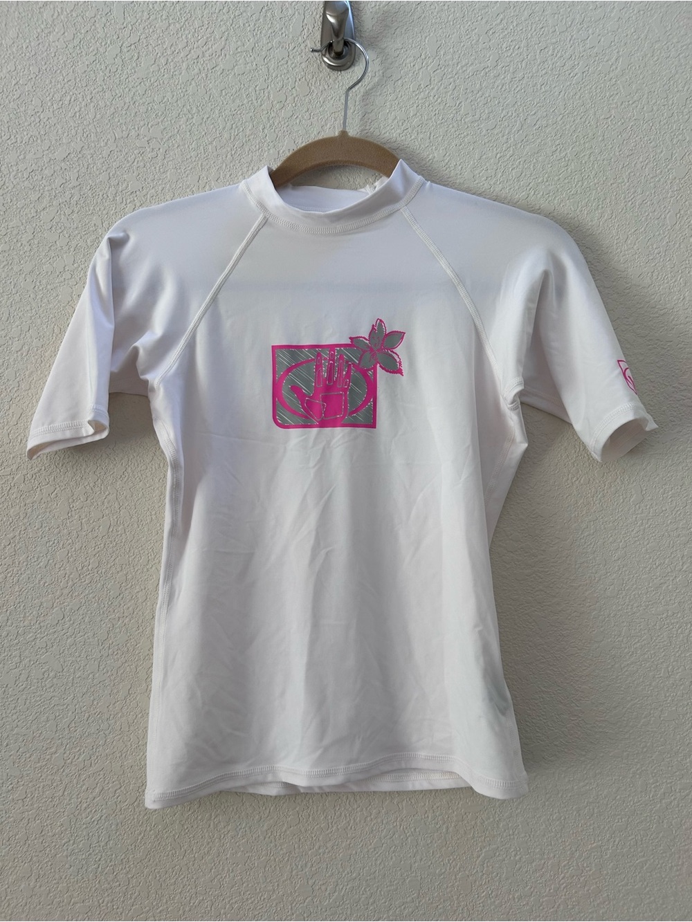 Body Glove White and Pink UVP 50 Short Sleeve Rashguard Top Size S